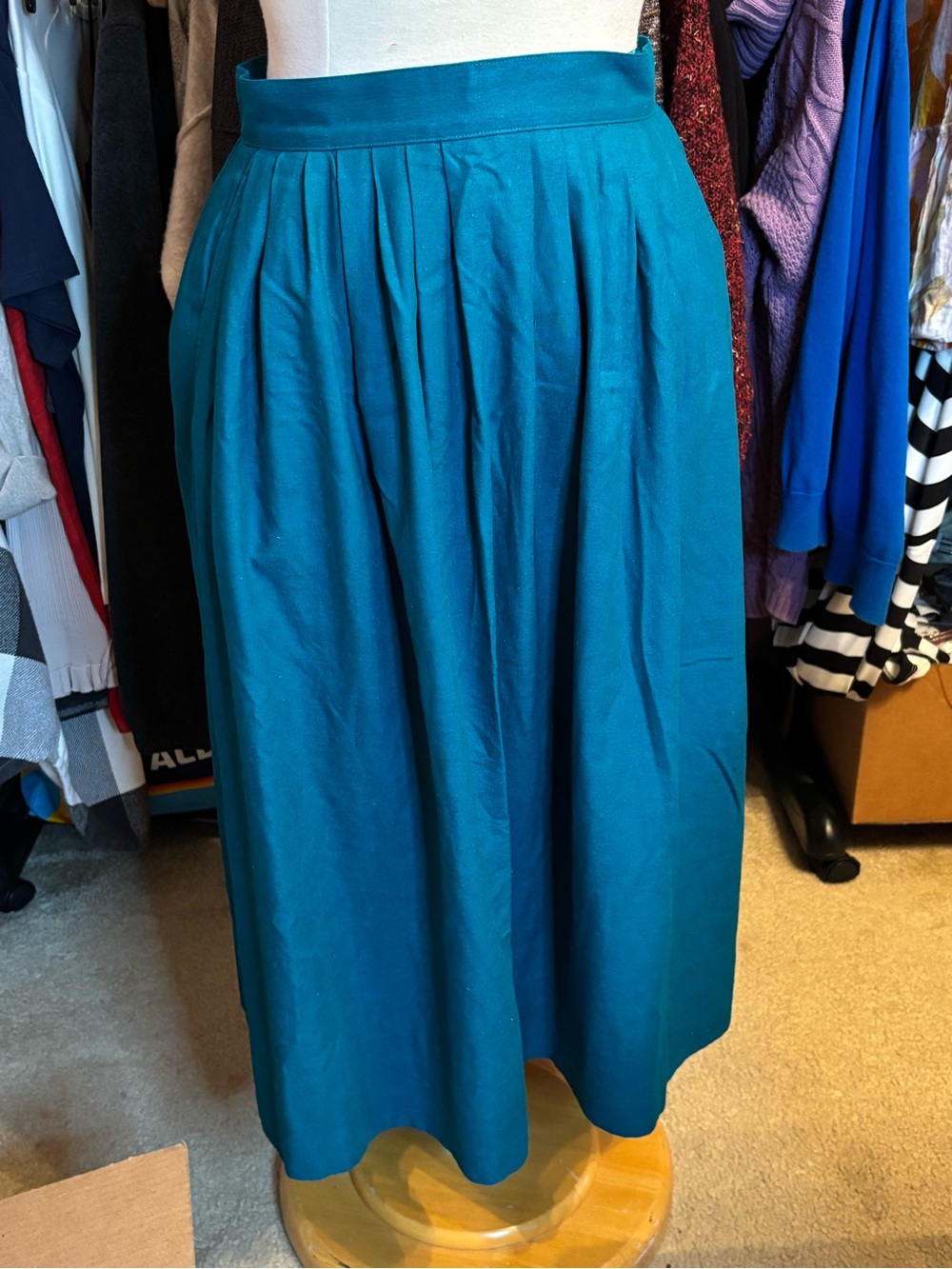 Vintage ASTOR ONE Teal Blue 100% Silk Pleated High Waisted Skirt Women’s Size 12